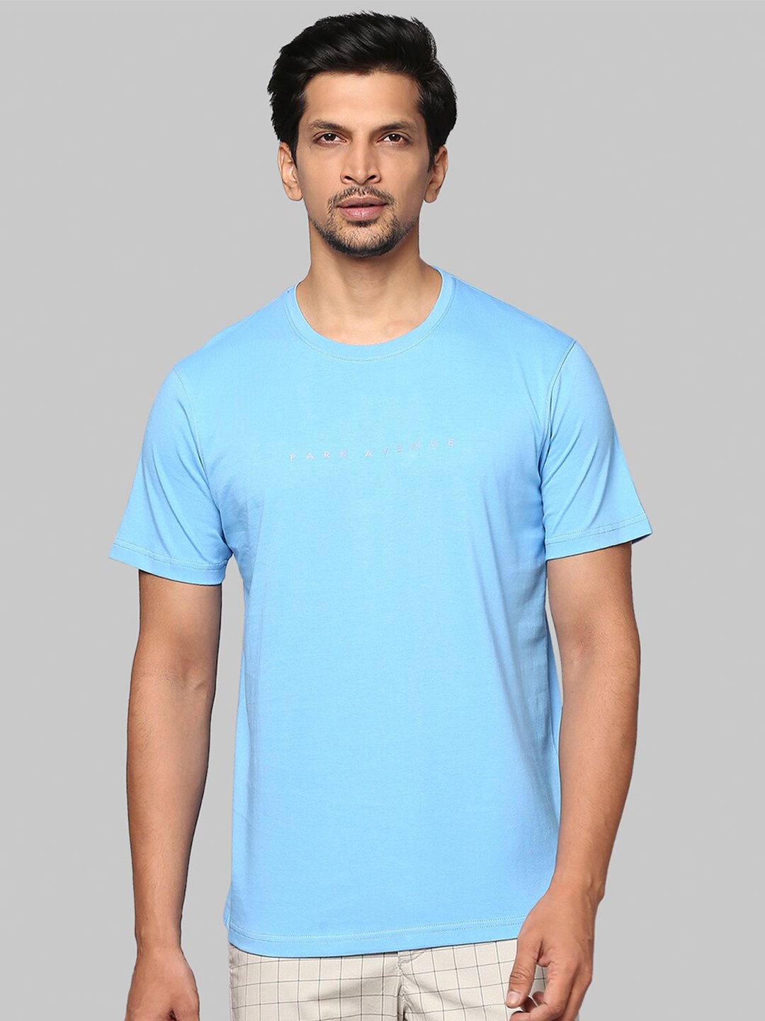 

Park Avenue Men Blue Slim Fit T-shirt