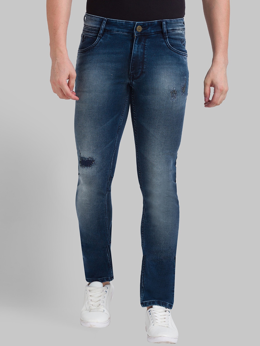 

Parx Men Blue Tapered Fit Mildly Distressed Heavy Fade Jeans