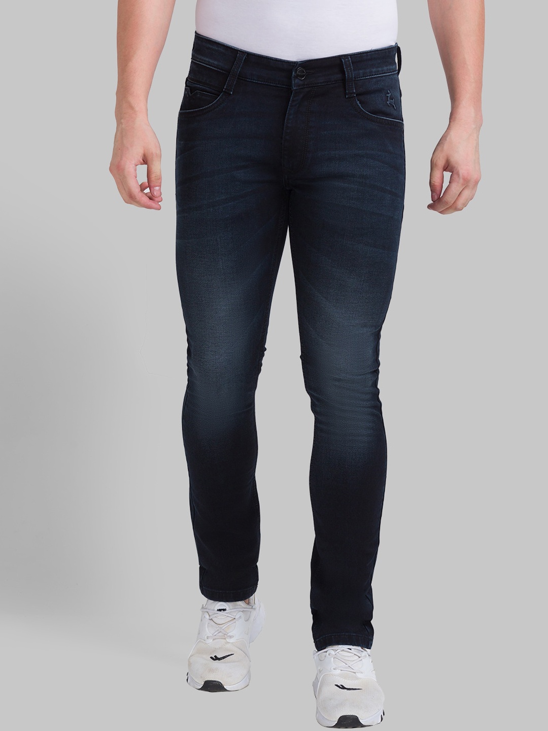 

Parx Men Blue Skinny Fit Light Fade Jeans