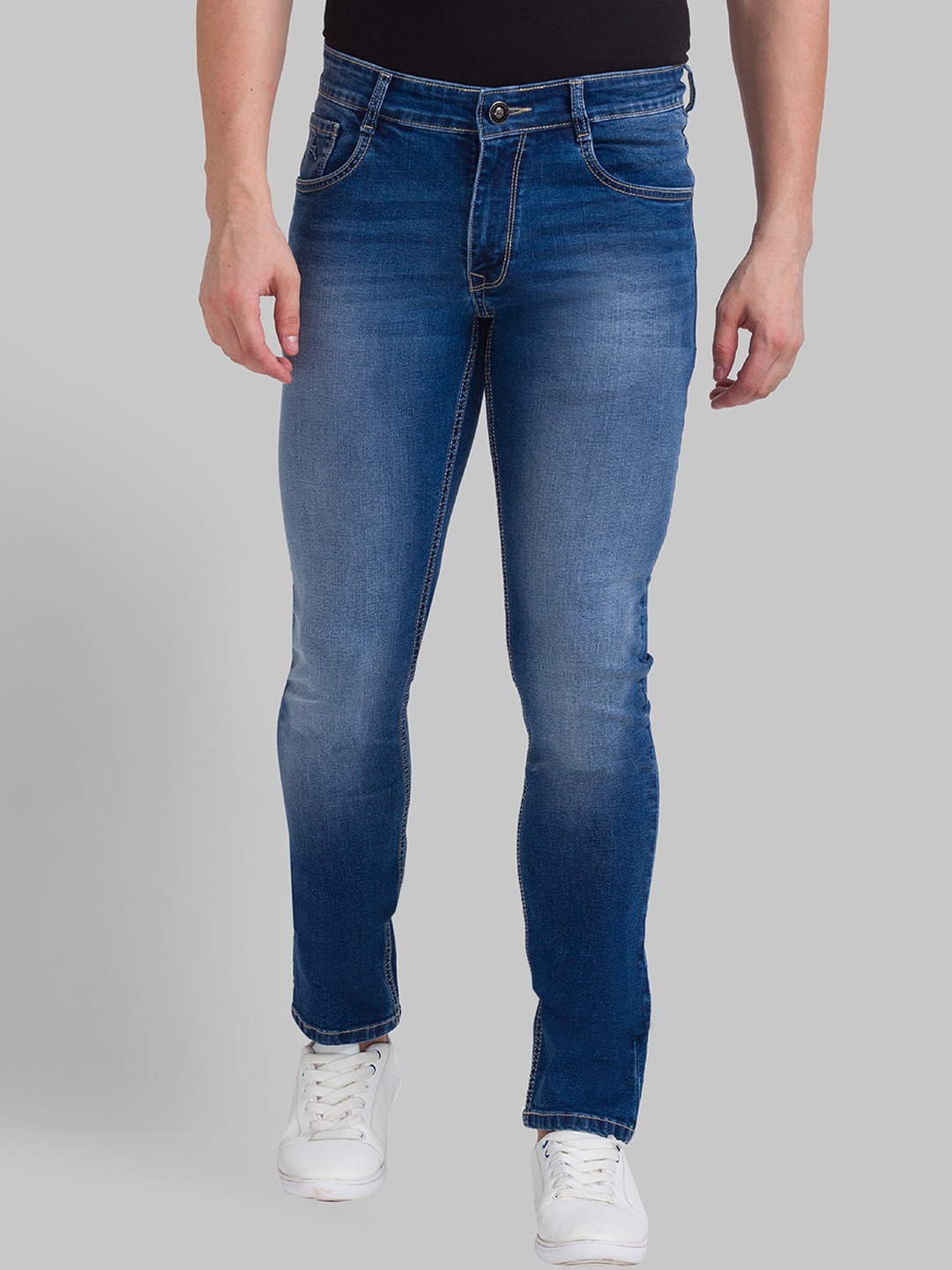 

Parx Men Blue Tapered Fit Light Fade Jeans