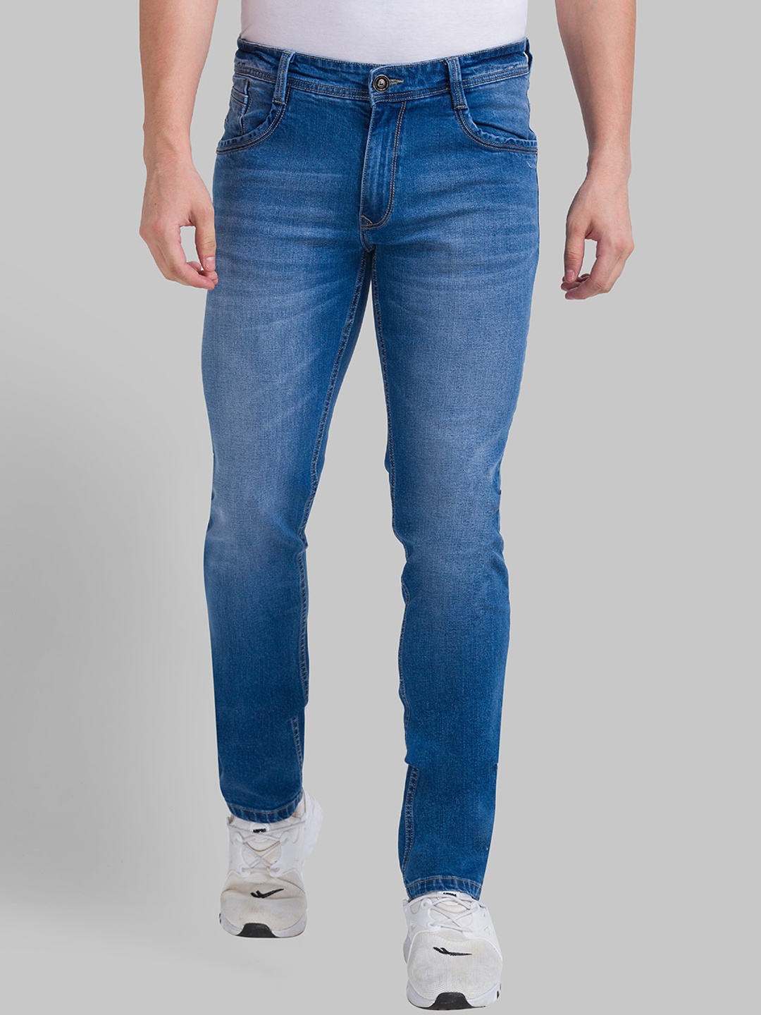 

Parx Men Blue Tapered Fit Light Fade Jeans