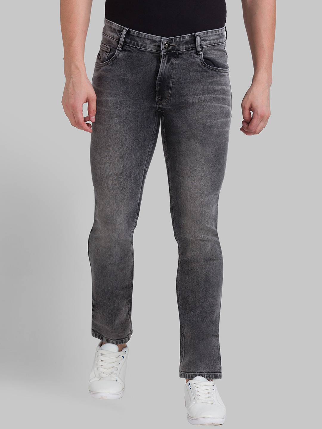 

Parx Men Black Tapered Fit Heavy Fade Jeans