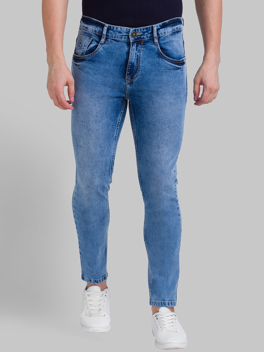 

Parx Men Blue Tapered Fit Light Fade Jeans