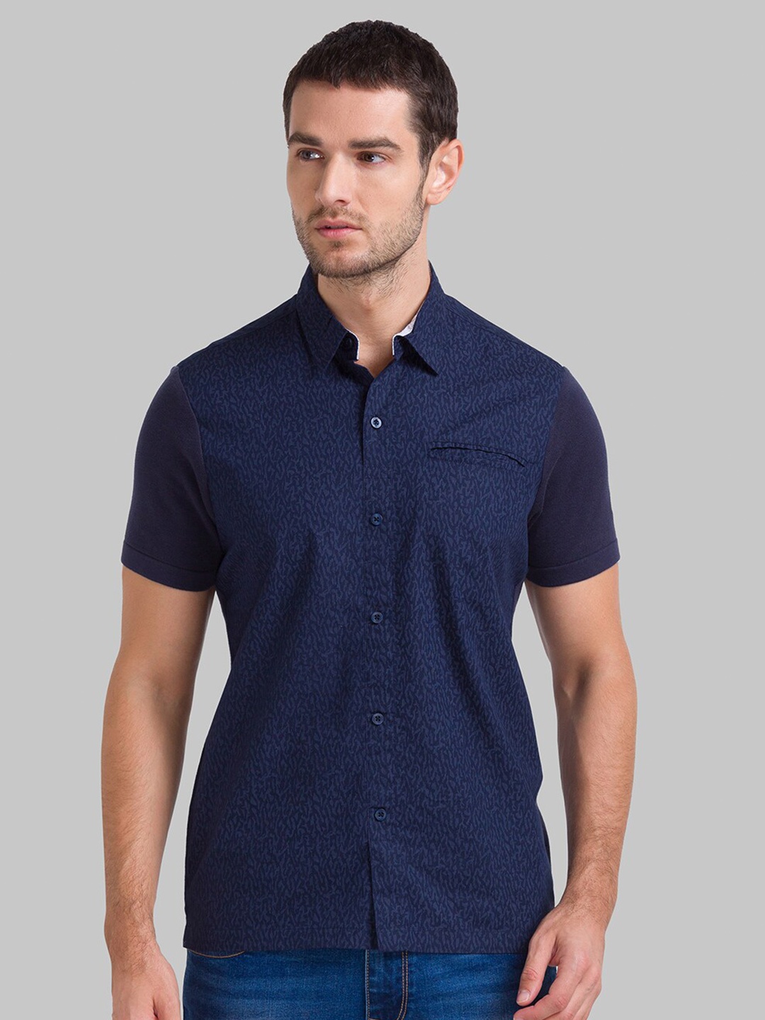 

Parx Men Navy Blue Slim Fit Printed Cotton Casual Shirt