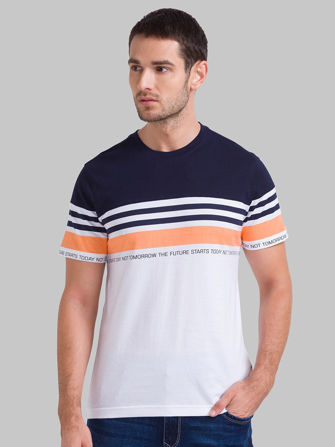 

Parx Men Blue Colourblocked Monochrome T-shirt