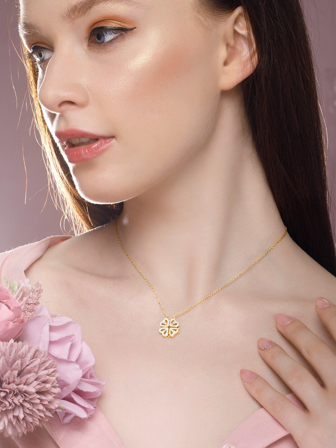 

Rubans Voguish Gold-Plated AD Studded Heart shaped Pendant Chain