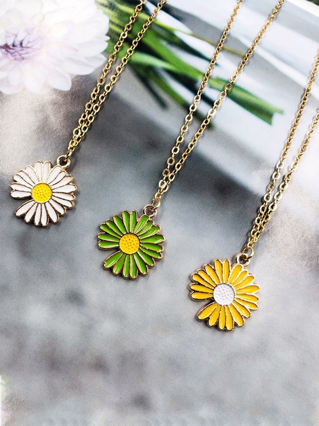 

Vembley Yellow Gold-Plated Flower Chain Pendant