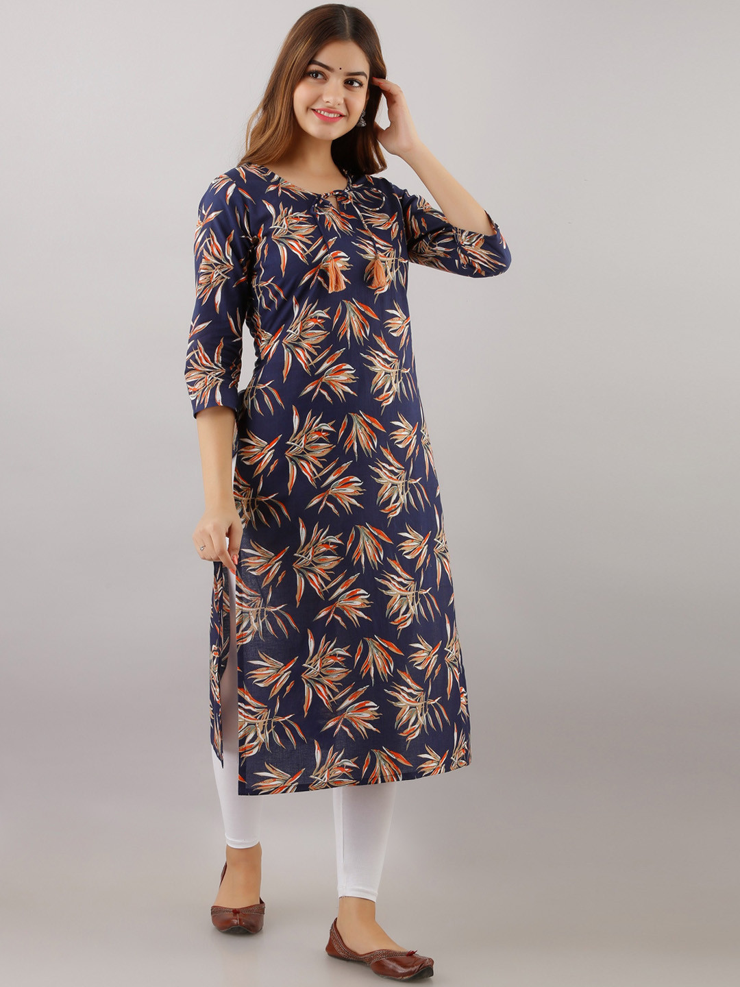 

Women Touch Women Blue & Orange Floral Printed Keyhole Neck Kurta