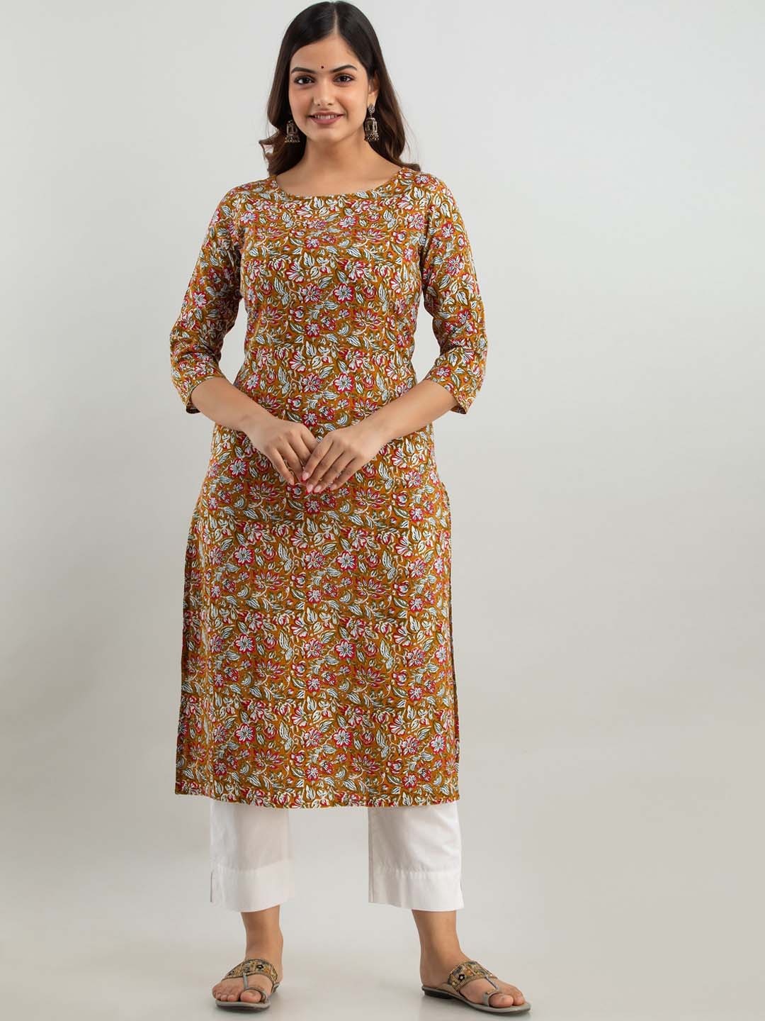 

Women Touch Women Brown Floral Printed Kurta