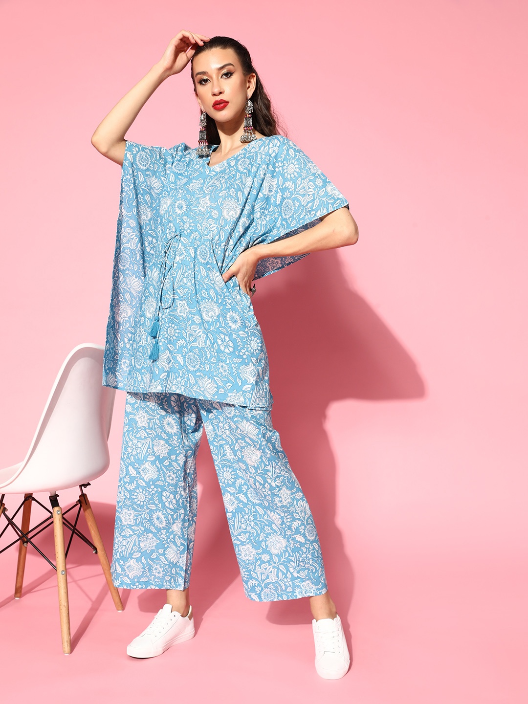 

Anouk Floral Pure Cotton WFH Co-Ords Kurta Set, Blue