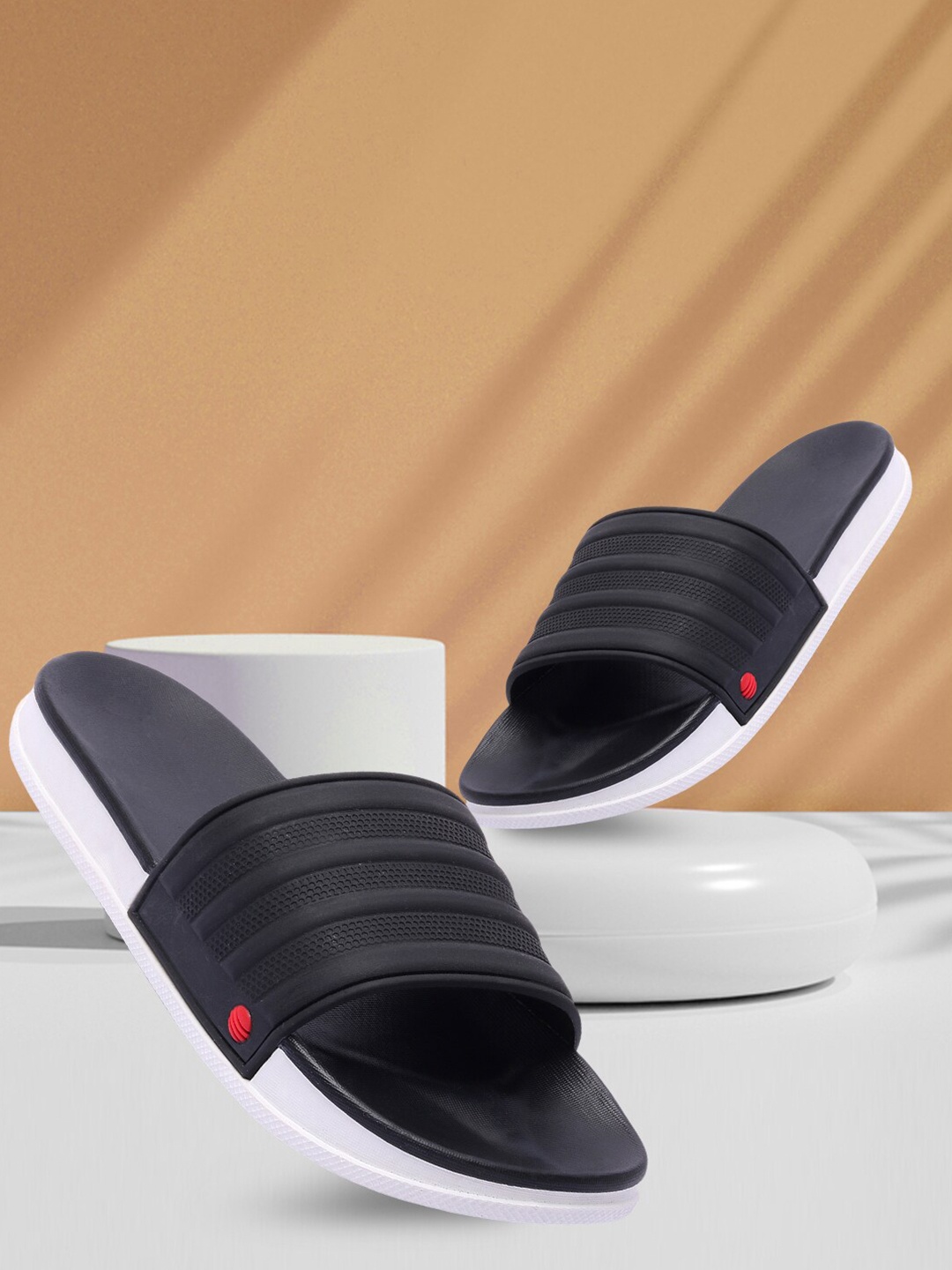 

Longwalk Men Black Self Design Sliders