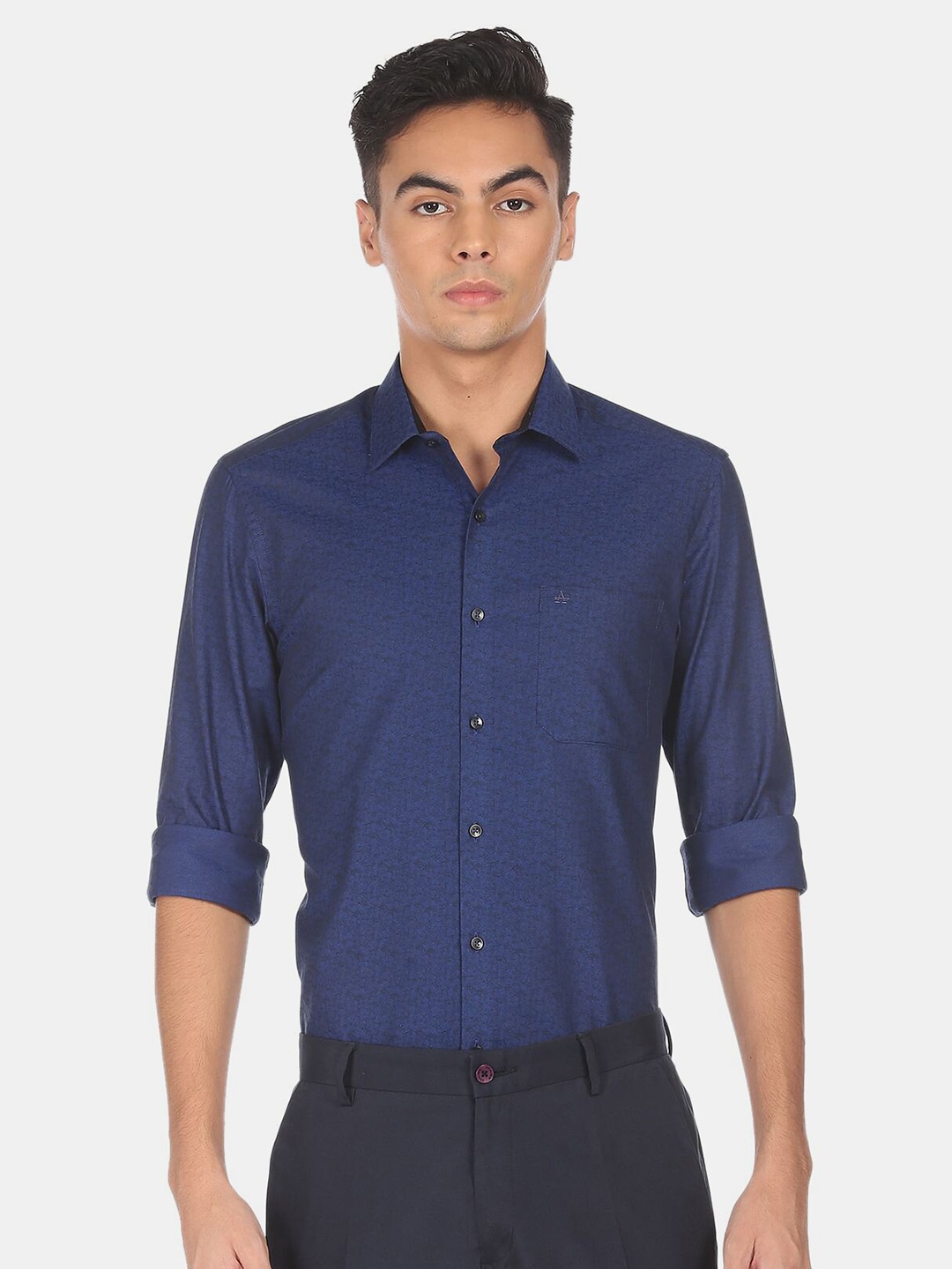 

Arrow Men Blue Slim Fit Abstract Printed Semiformal Shirt