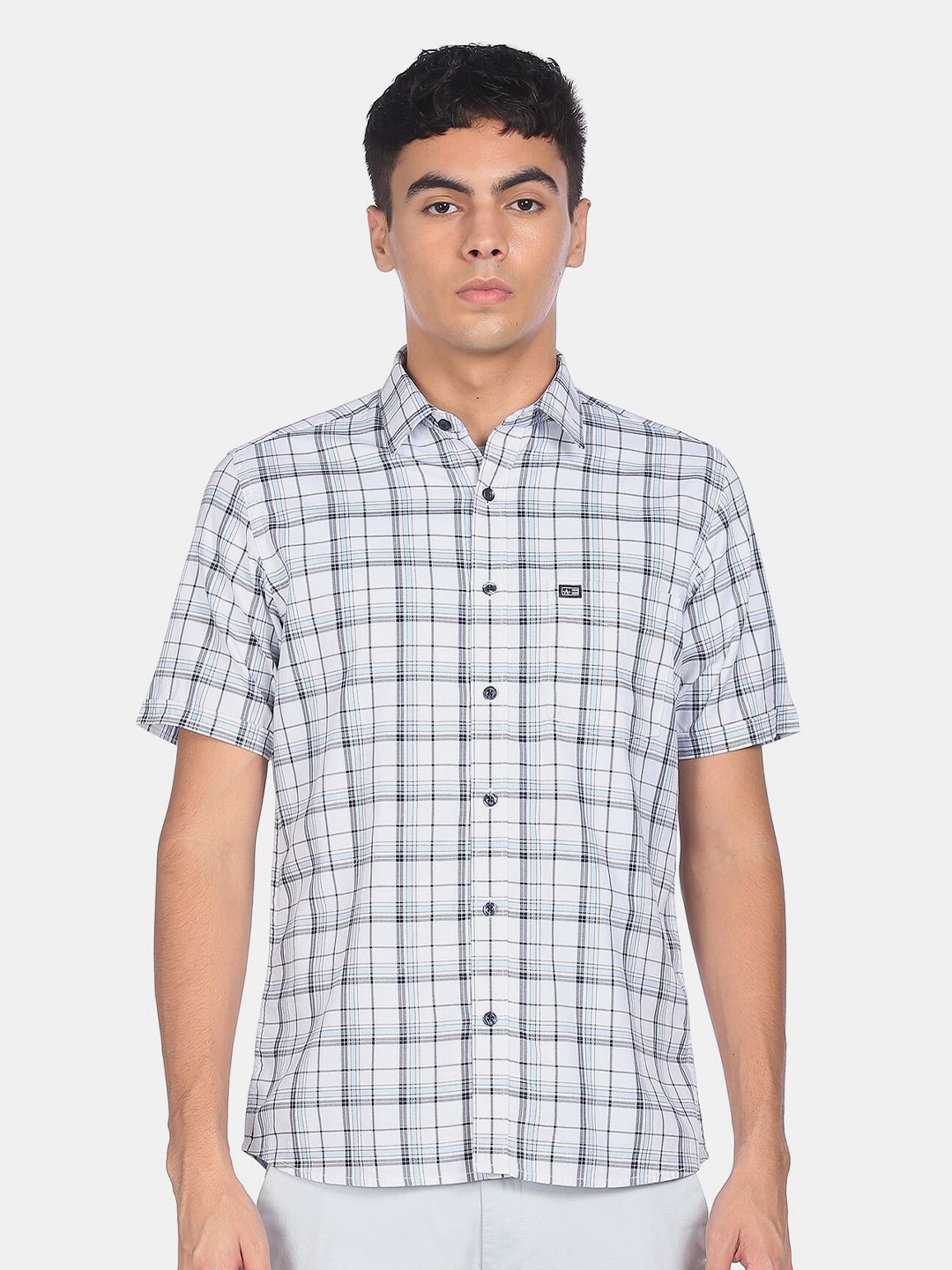

Arrow Sport Men White & Blue Checked Pure Cotton Casual Shirt