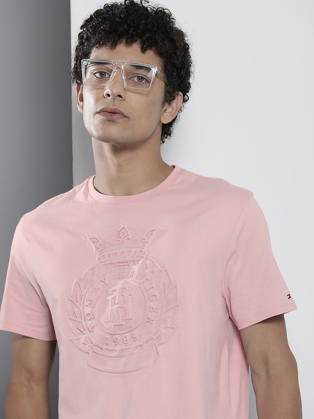 

Tommy Hilfiger Men Pink Brand Logo Printed Pure Cotton Embossed T-shirt