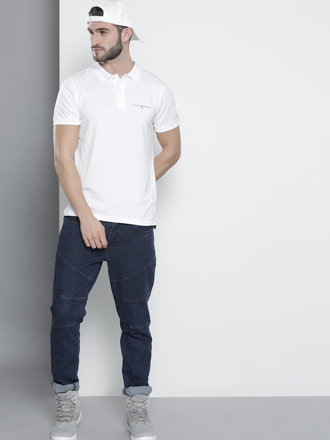 

Tommy Hilfiger Men White Polo Collar Pure Cotton Slim Fit T-shirt
