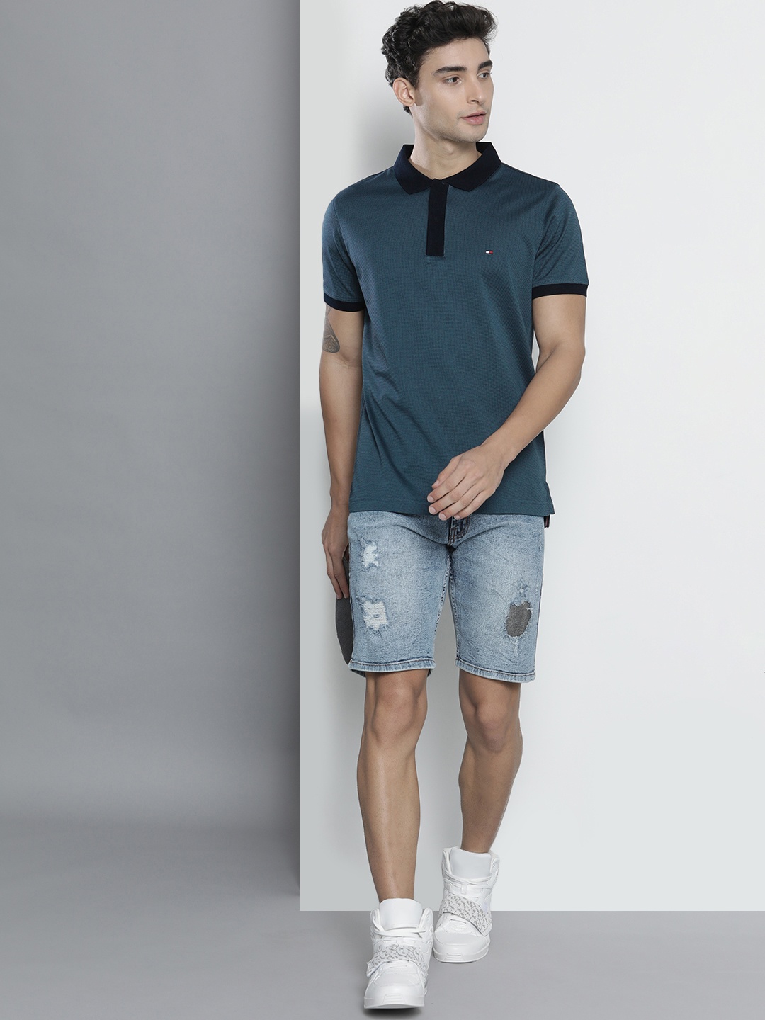 

Tommy Hilfiger Men Blue Mercerized Jacquard Self-Designed Pure Cotton Polo Collar T-shirt
