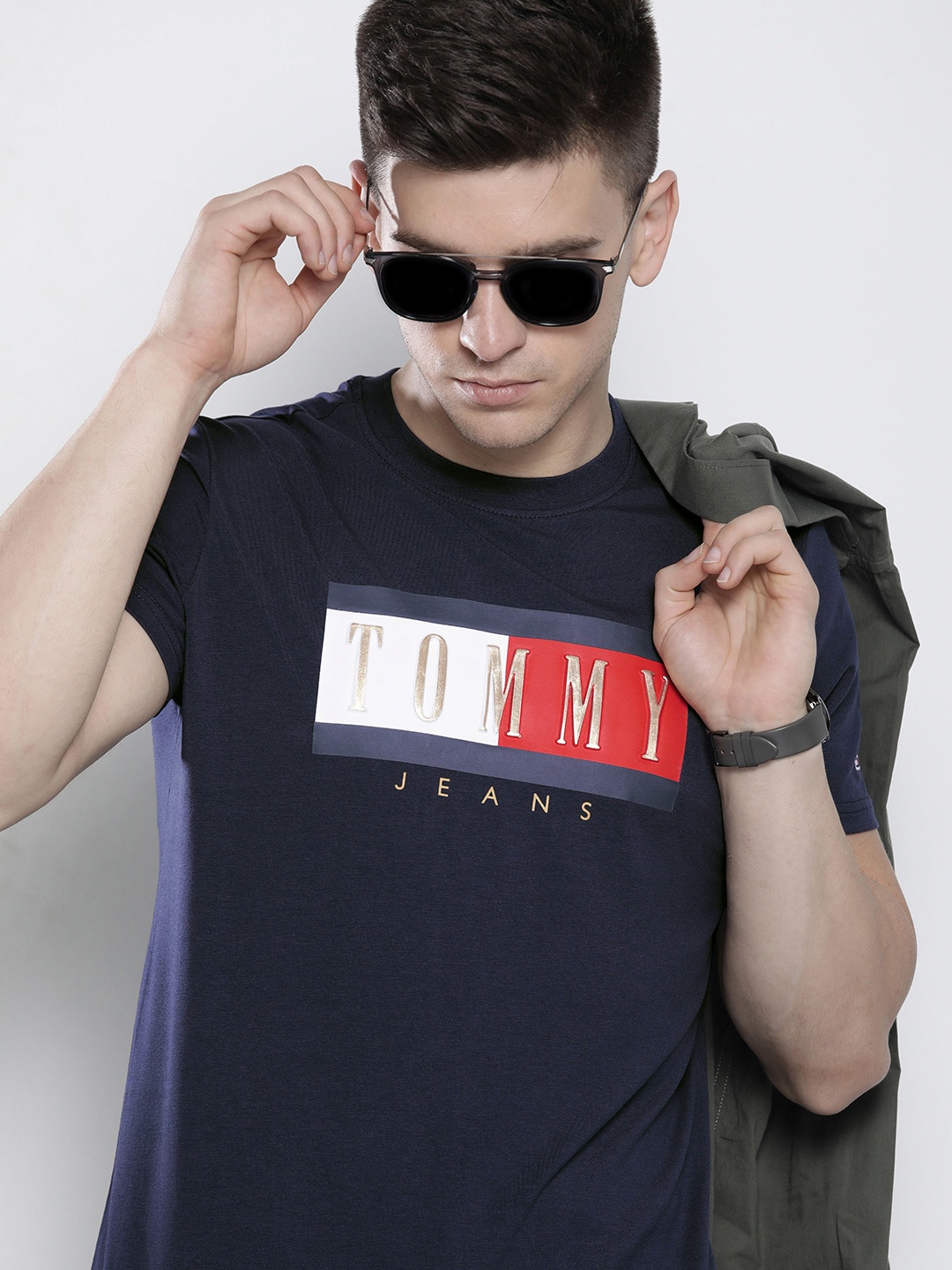 

Tommy Hilfiger Men Navy Blue Brand Logo Printed Organic Cotton Slim Fit T-shirt