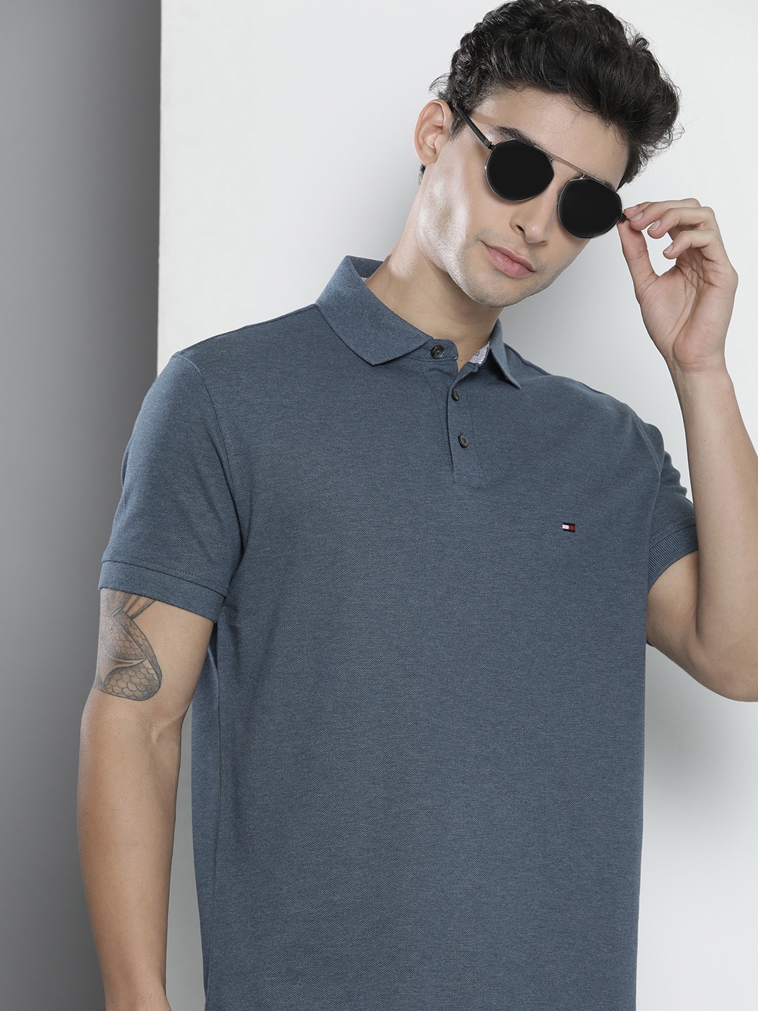 

Tommy Hilfiger Men Blue Brand Logo Embroidered Polo Collar T-shirt