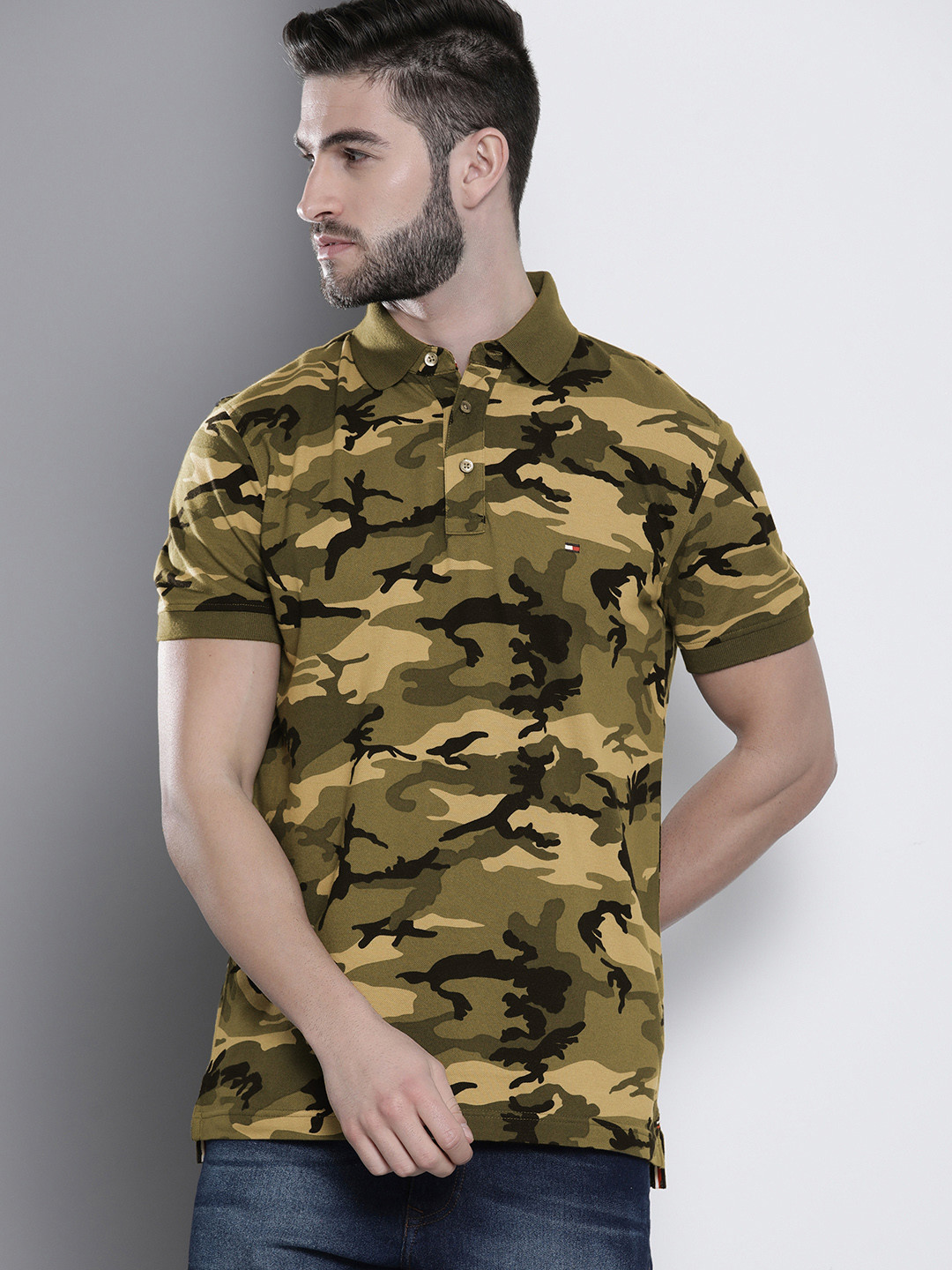 

Tommy Hilfiger Men Olive Green & Multicoloured Camouflage Printed Organic Cotton T-shirt