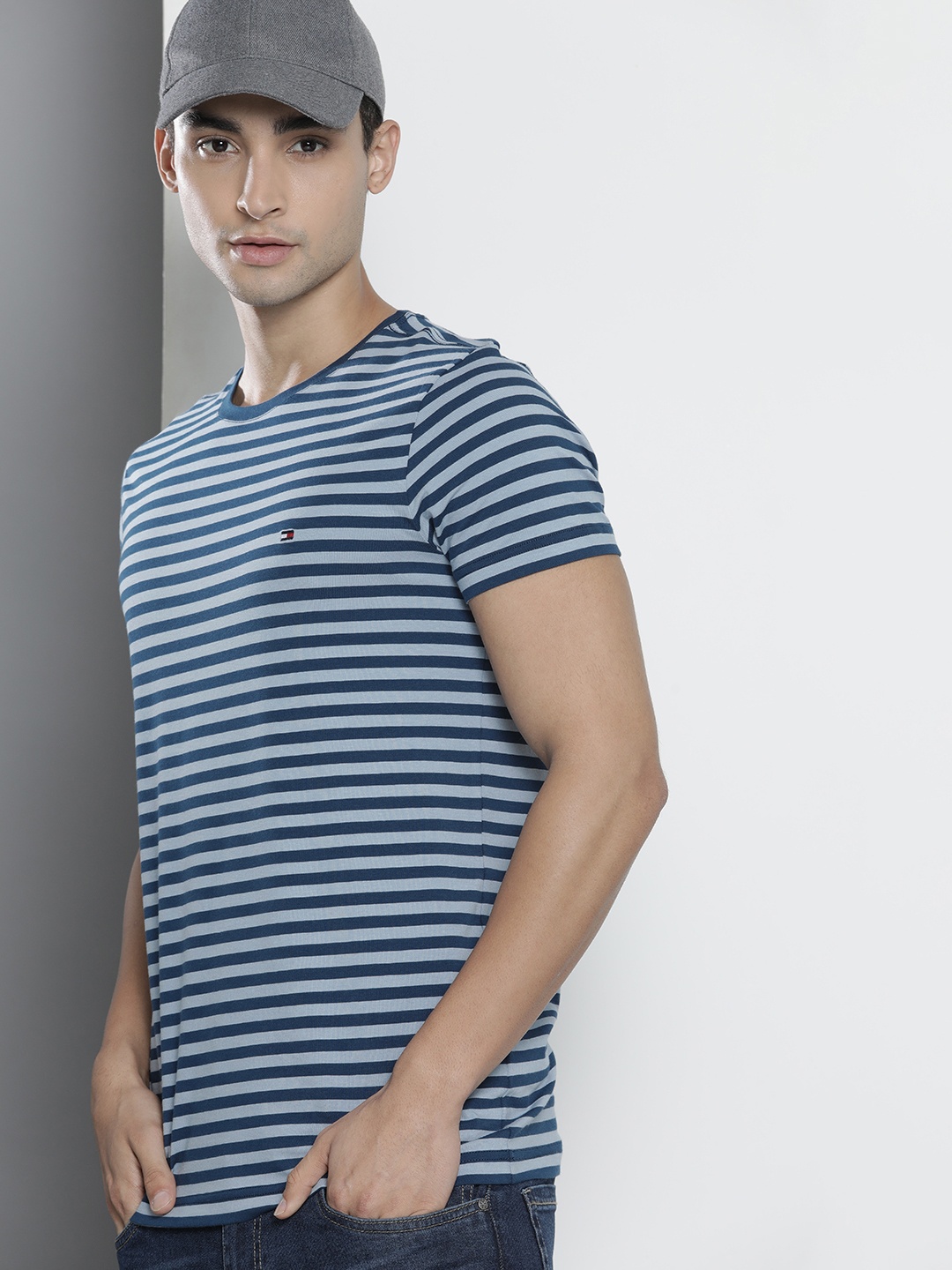 

Tommy Hilfiger Men Blue & Grey Striped Slim Fit T-shirt