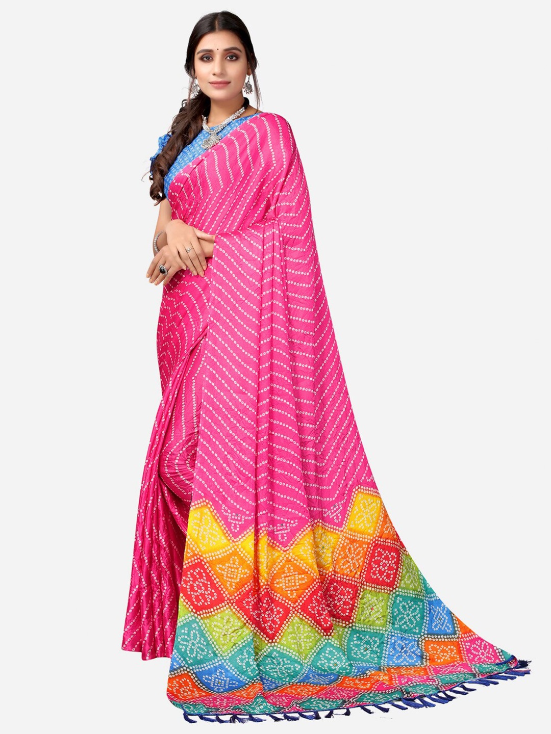 

SIRIL Pink & Blue Bandhani Printed Silk Blend Saree