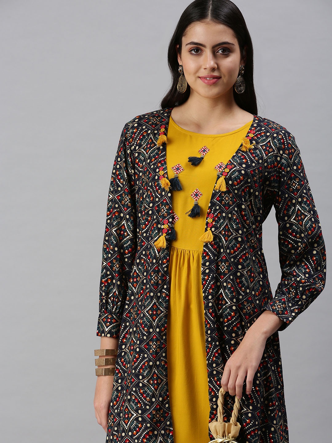 

SHOWOFF Women Yellow & Navy Blue Geometric Printed Kurta