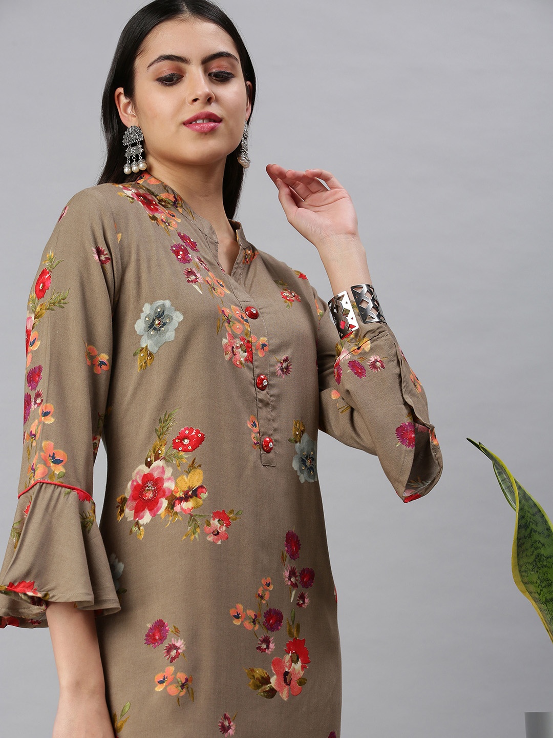 

SHOWOFF Women Brown Floral Printed Bell Sleeves Kurta