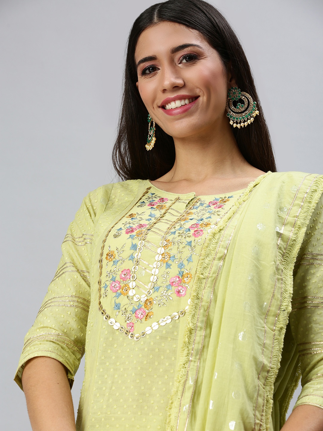 

SHOWOFF Women Green Floral Sequinned Kurta with Trousers & With Dupatta