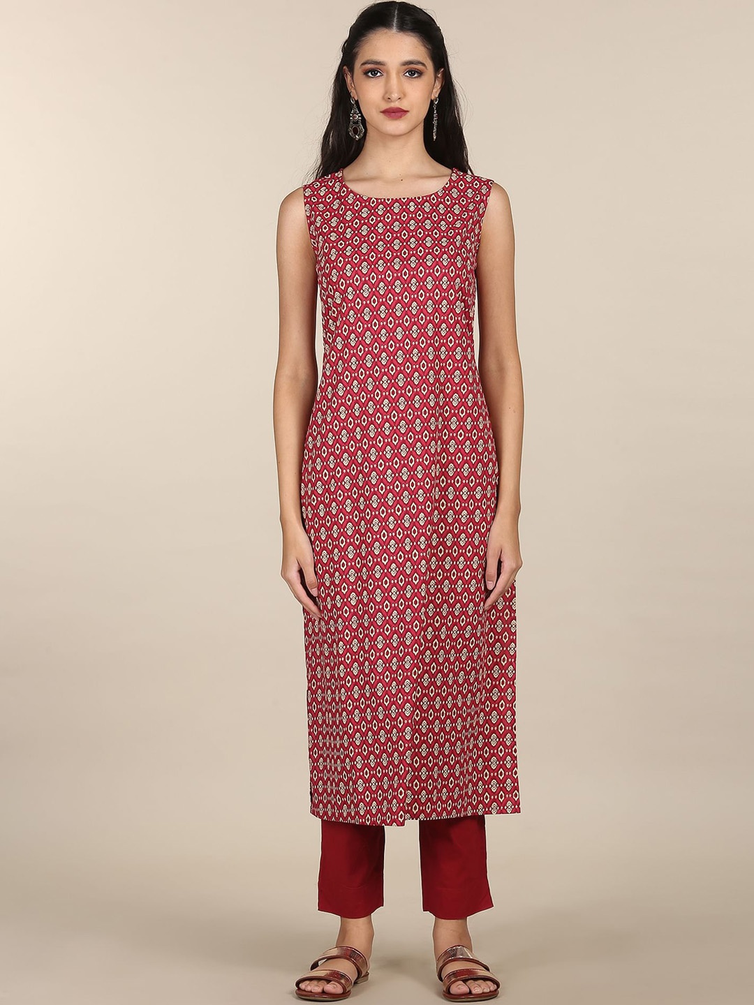 

Karigari Women Red Geometric Printed Kurta