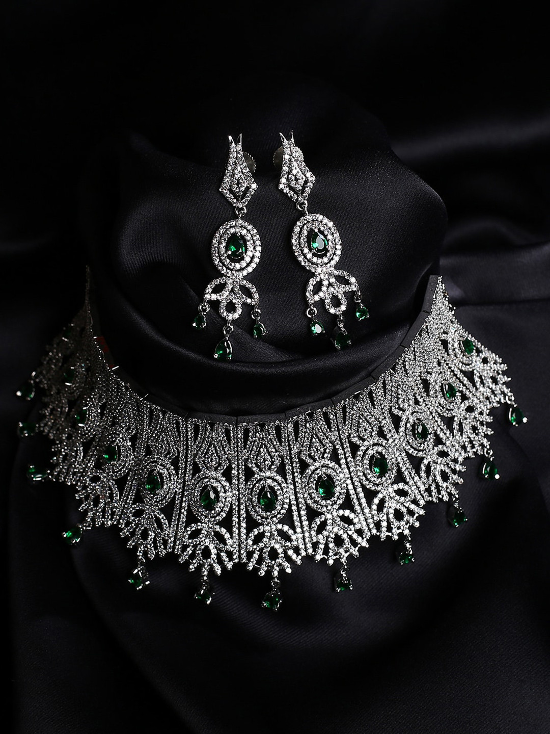 

justpeachy Women Green Silver-Plated American Diamond Studded Jewellery Set