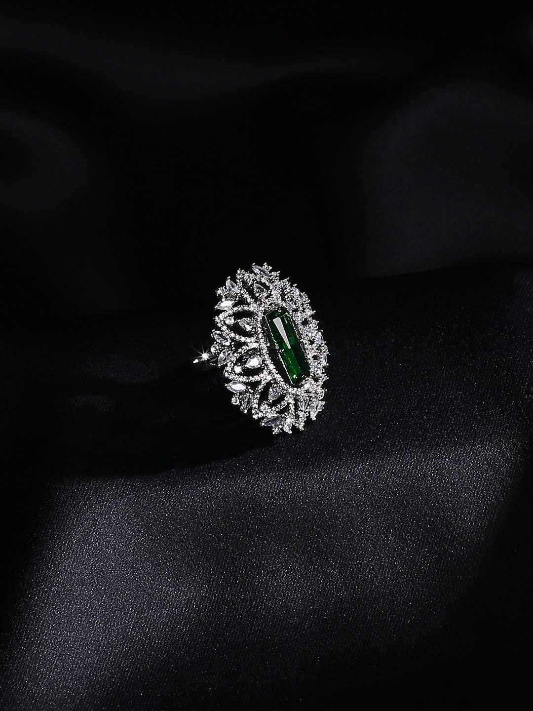 

justpeachy Women Silver-Plated & Green AD-Studded Finger Ring