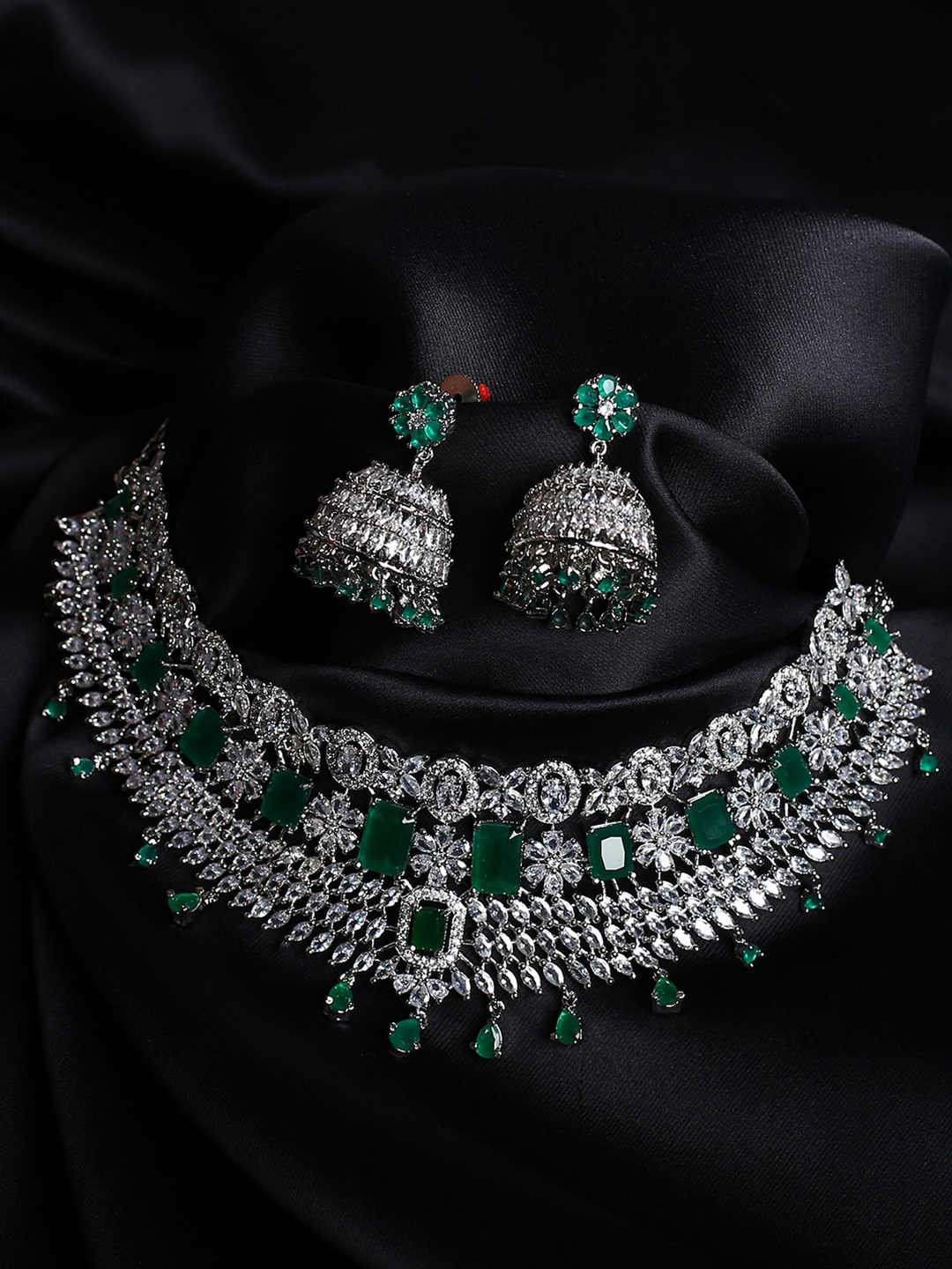 

justpeachy Silver-Plated Green AD-Studded Jewellery Set