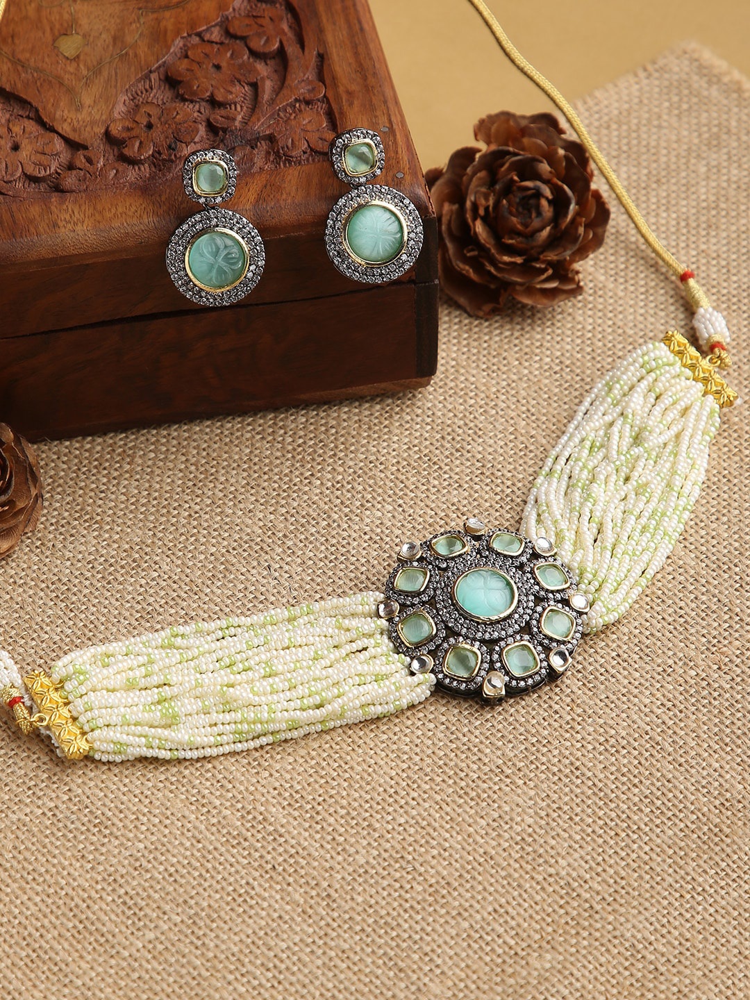 

justpeachy Blue & White Stone-Studded Choker Jewelry Set