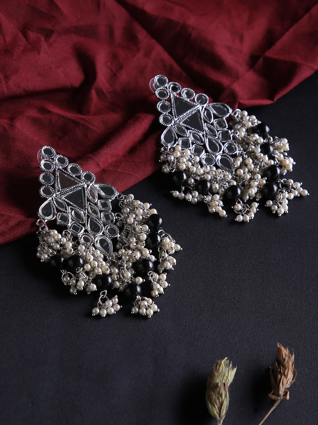 

justpeachy Black Mirror Contemporary Drop Earrings