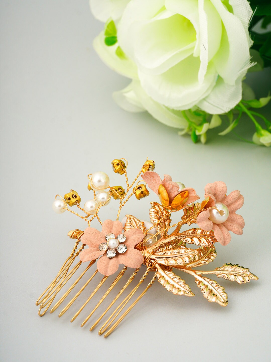 

Ferosh Women Orange & Gold-Toned Embellished Comb Pin