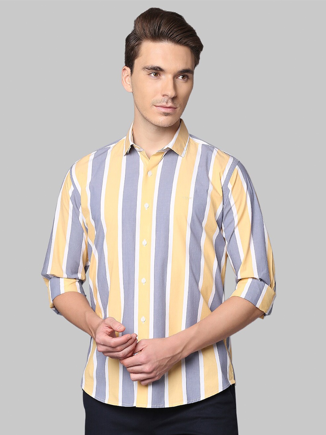 

Park Avenue Men Yellow Slim Fit Striped Casual Shirt