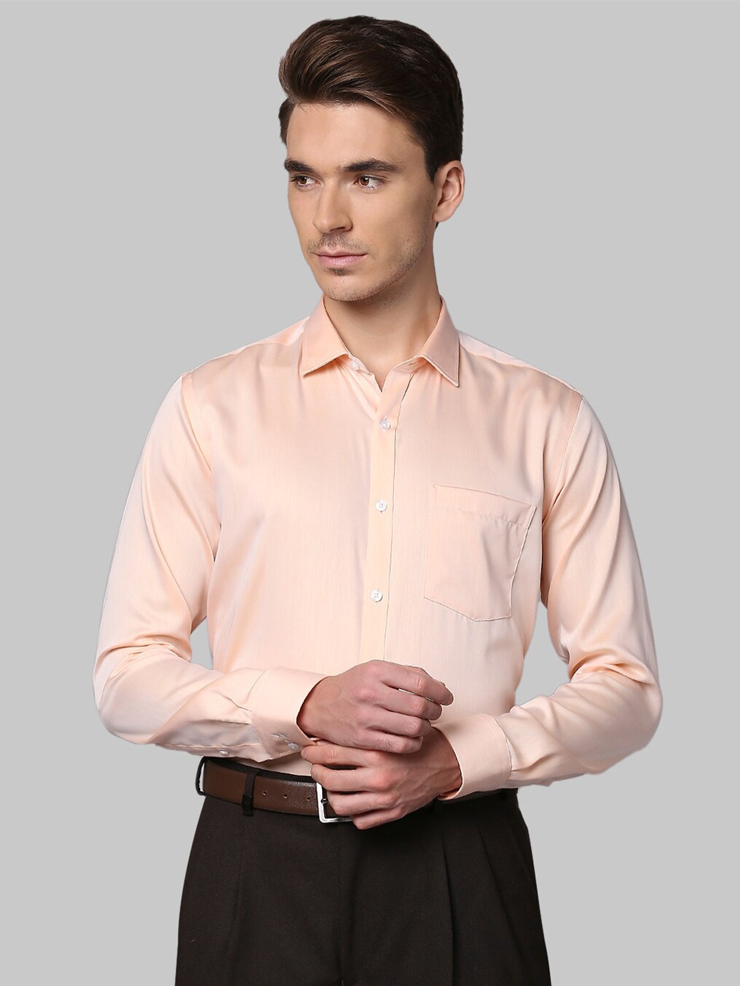 

Park Avenue Men Peach-Coloured Slim Fit Cotton Formal Shirt