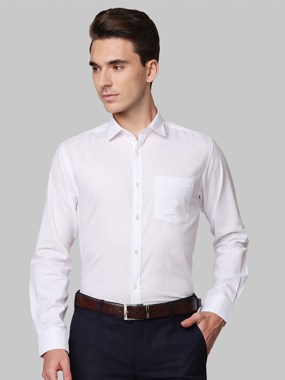 

Park Avenue Men White Slim Fit Checked Cotton Formal Shirt