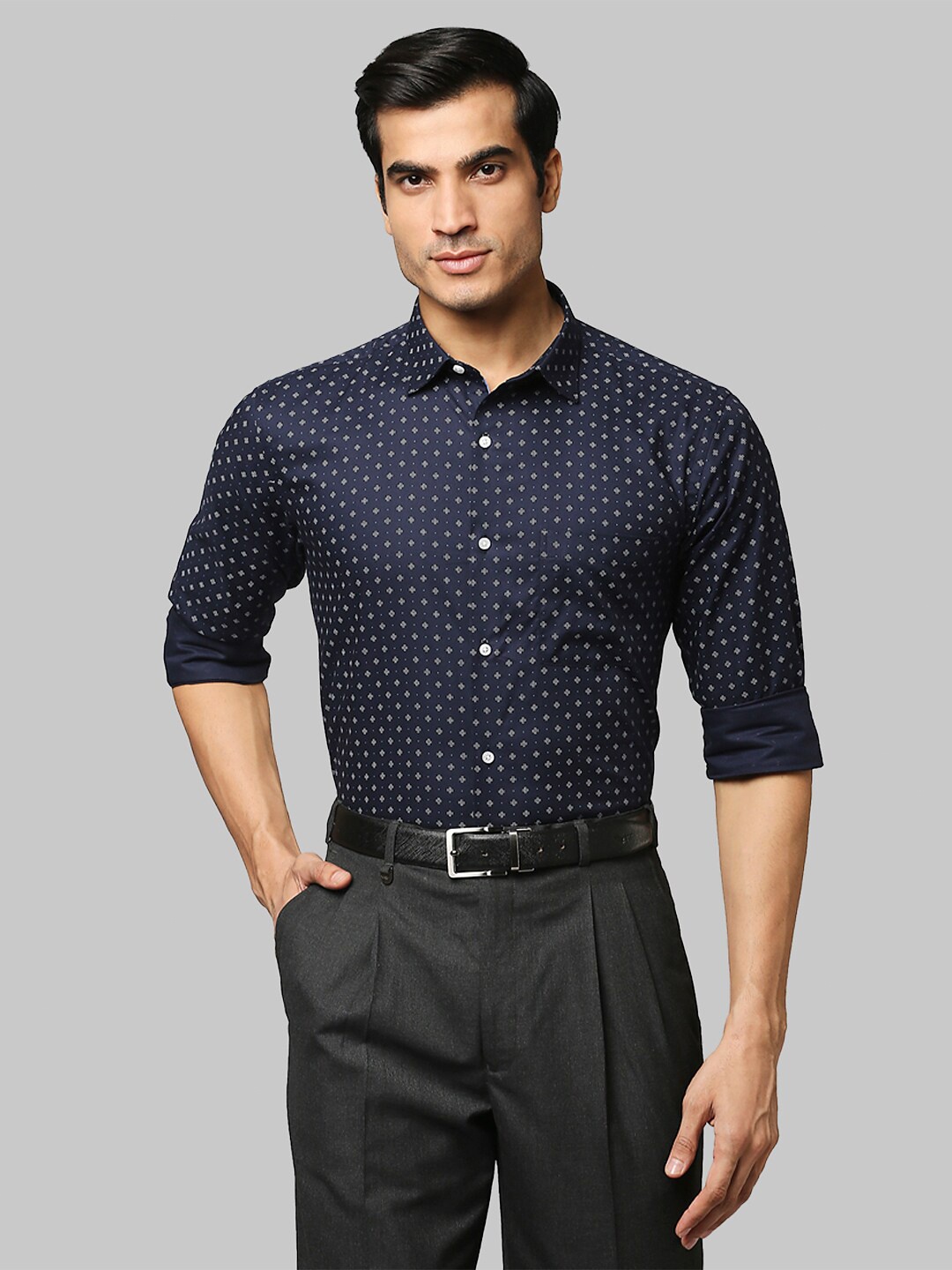 

Park Avenue Men Navy Blue Slim Fit Printed Formal Shirt