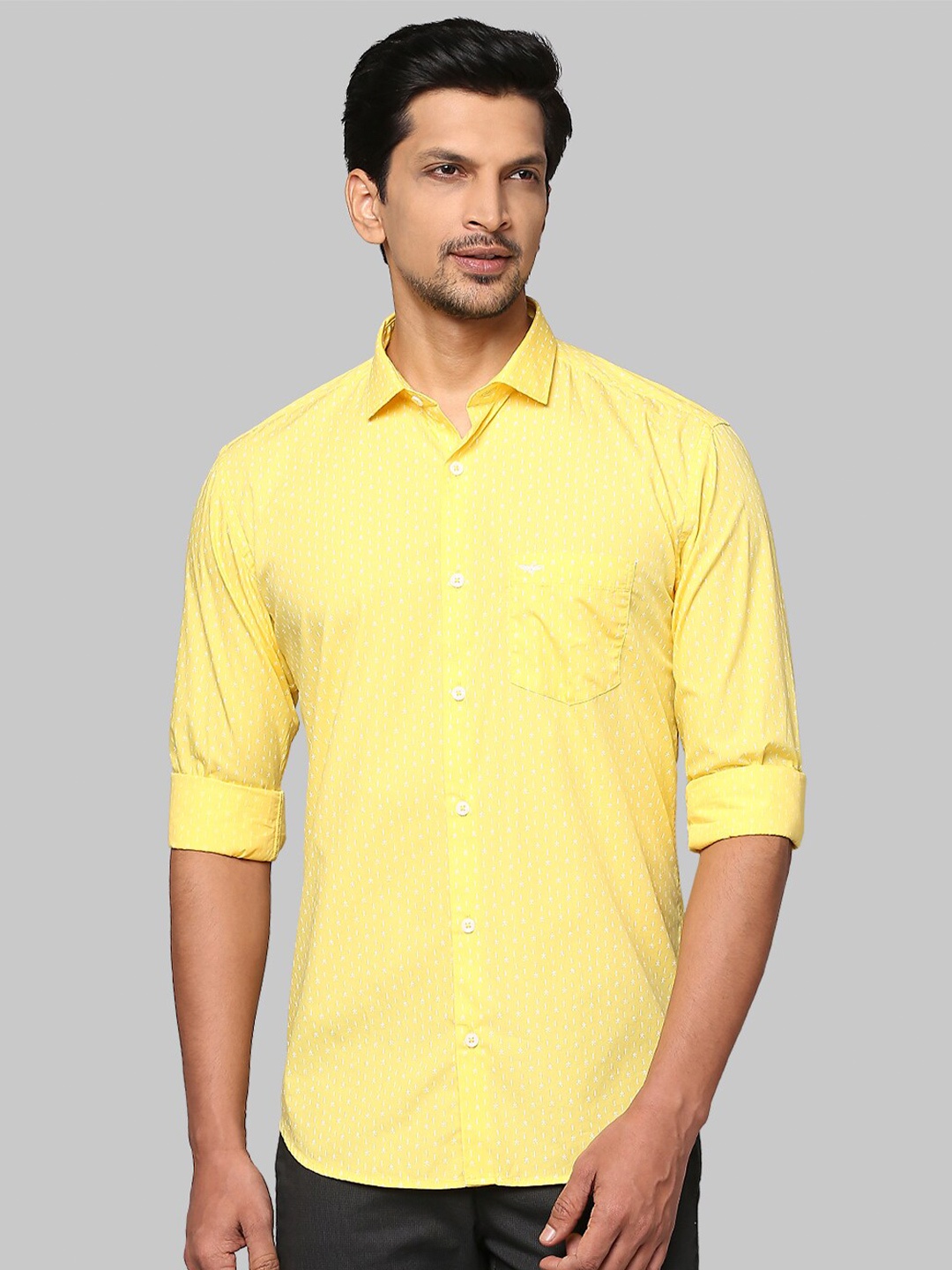 

Park Avenue Men Yellow Slim Fit Printed Cotton Casual Shirt