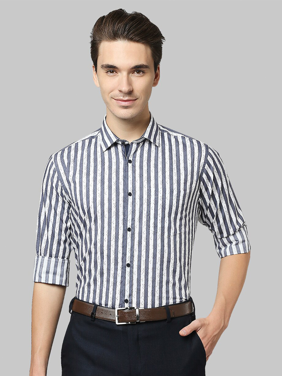

Park Avenue Men Blue Slim Fit Striped Cotton Formal Shirt