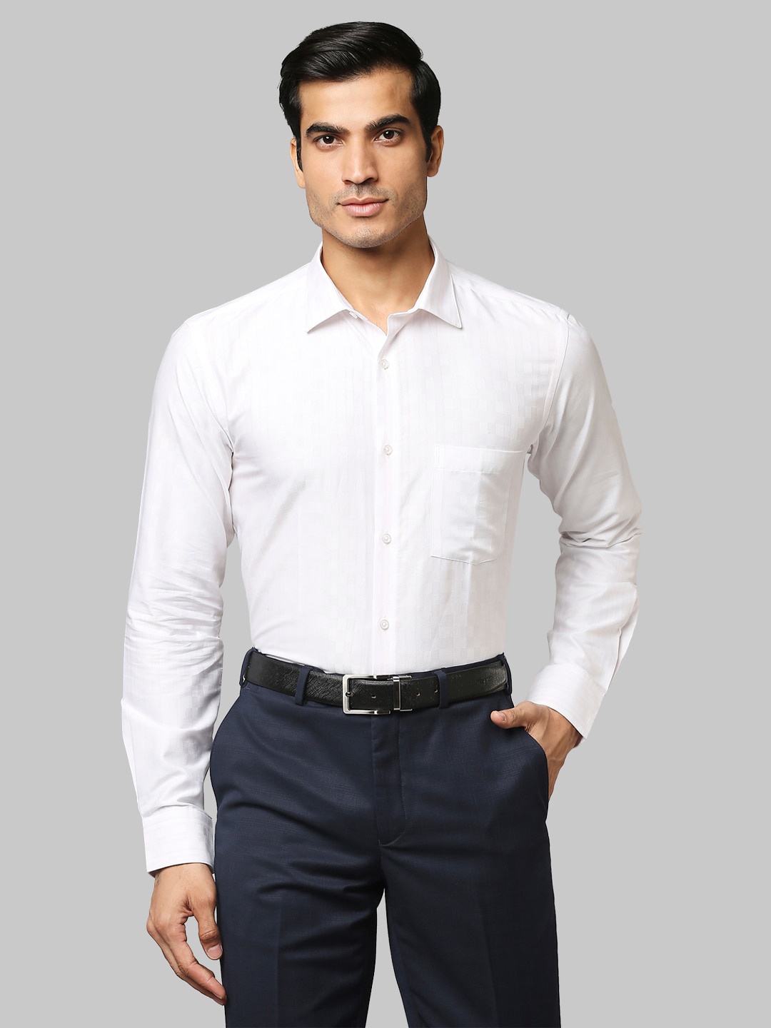 

Park Avenue Men White Slim Fit Opaque Checked Formal Shirt