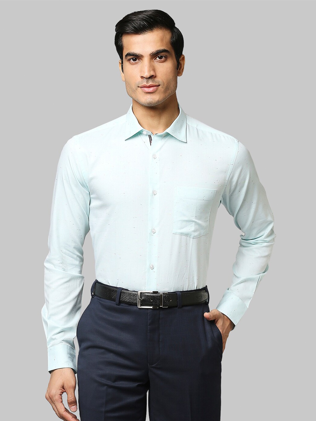

Park Avenue Men Blue Slim Fit Cotton Formal Shirt