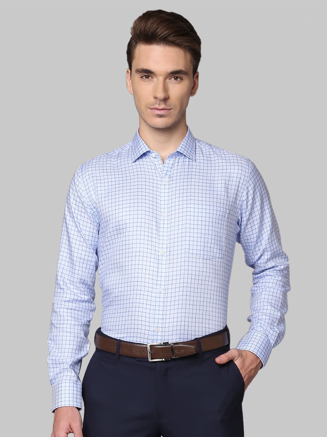 

Park Avenue Men Blue Slim Fit Checked Cotton Formal Shirt