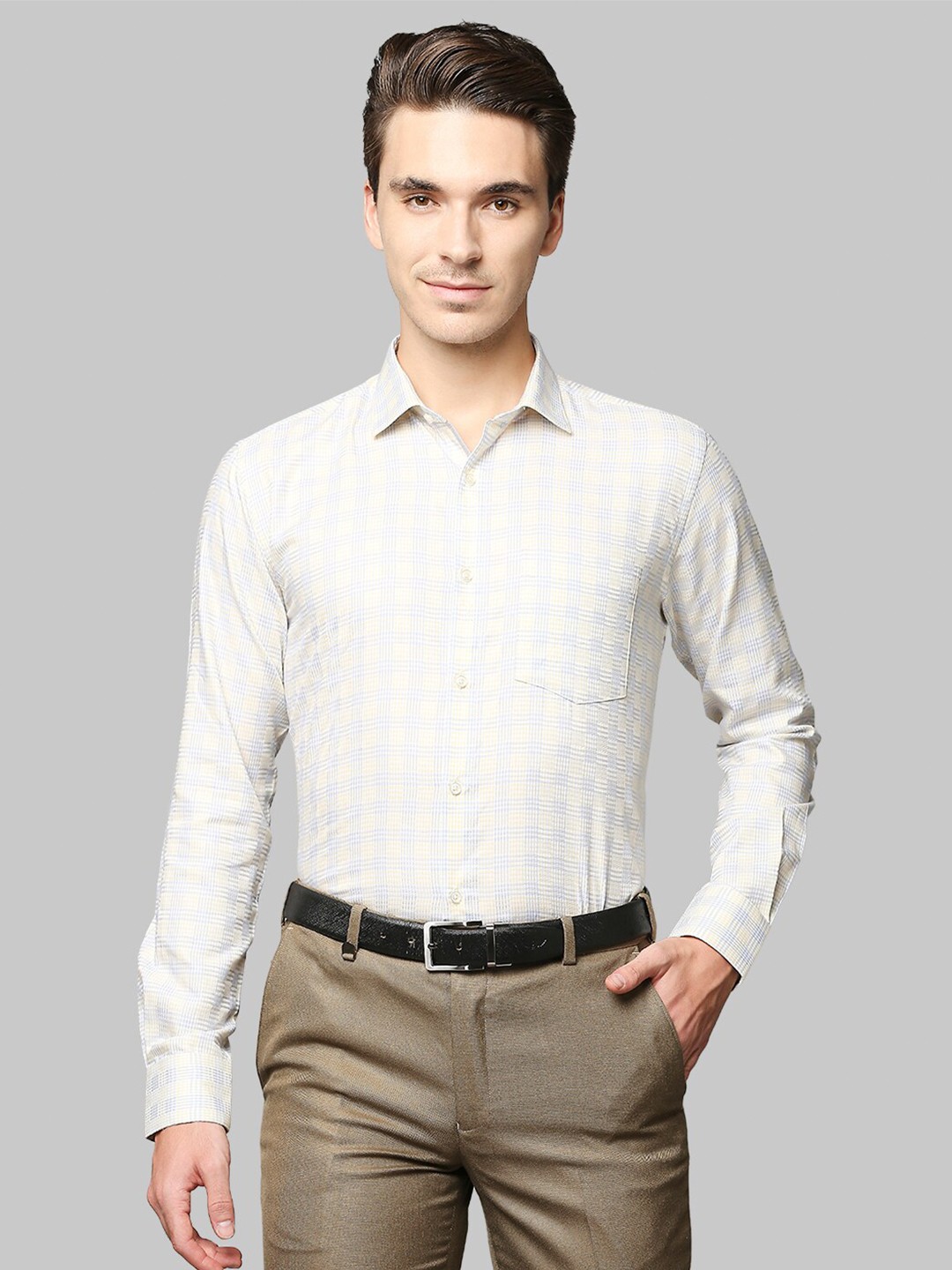 

Park Avenue Men Yellow Slim Fit Checked Casual Shirt
