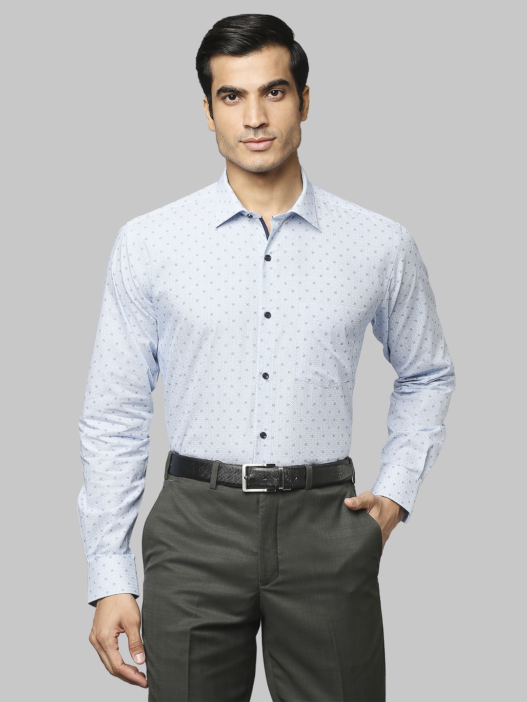 

Park Avenue Men Blue Slim Fit Micro Ditsy Printed Cotton Formal Shirt