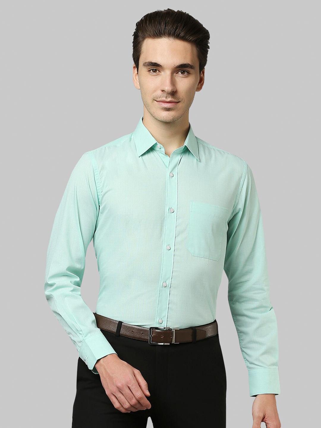

Raymond Men Green Solid Slim Fit Cotton Formal Shirt