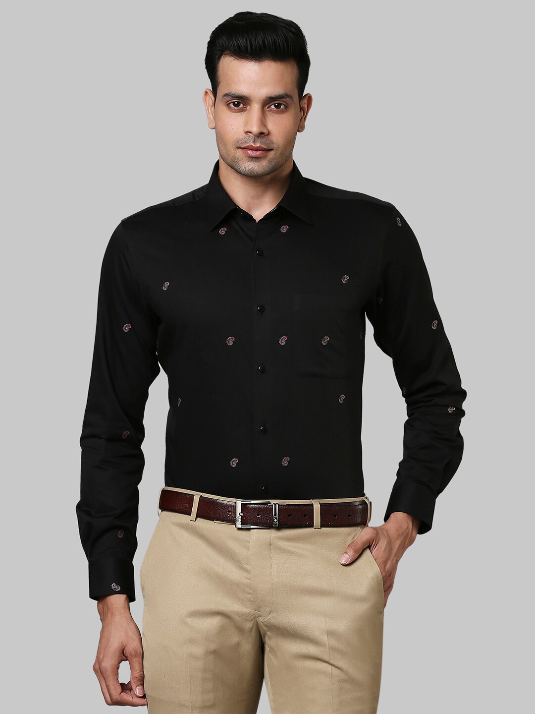 

Raymond Men Black Printed Cotton Formal Shirt