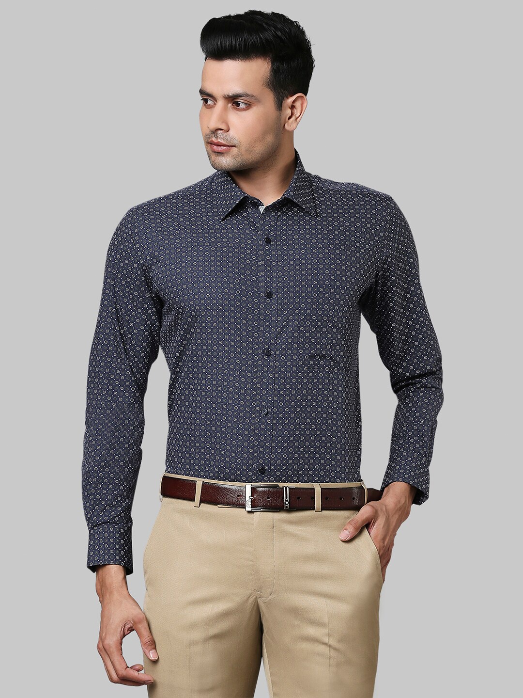 

Raymond Men Blue Printed Regular Fit Cotton Formal Shirt