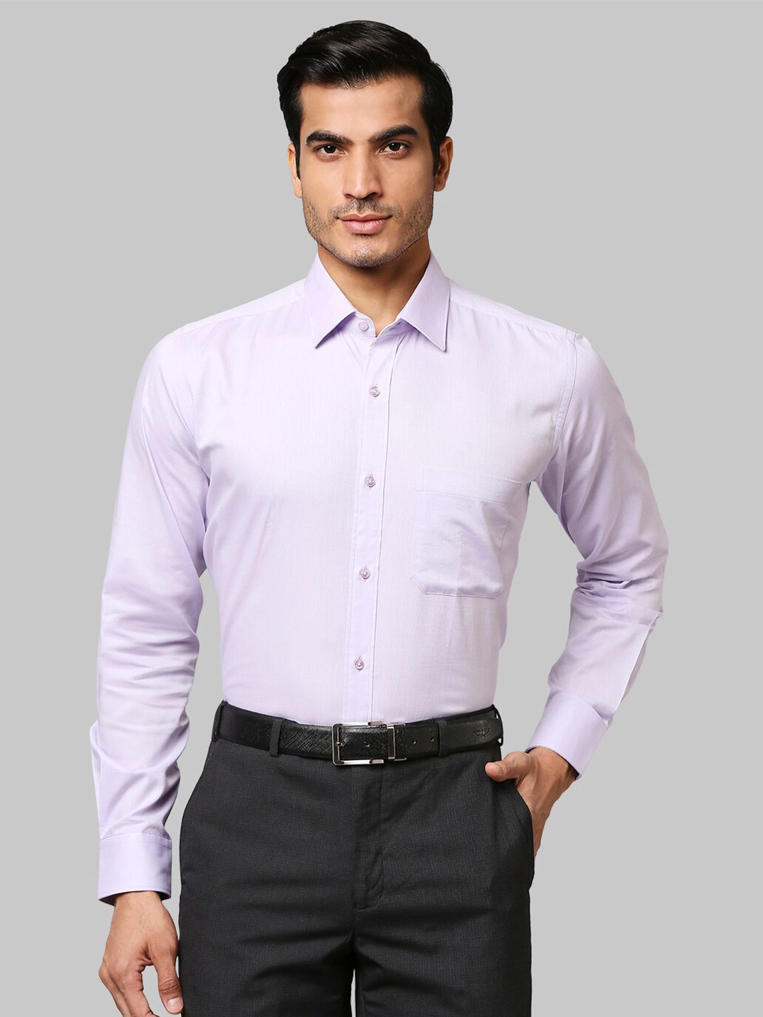 

Raymond Men Purple Solid Regular Fit Formal Shirt